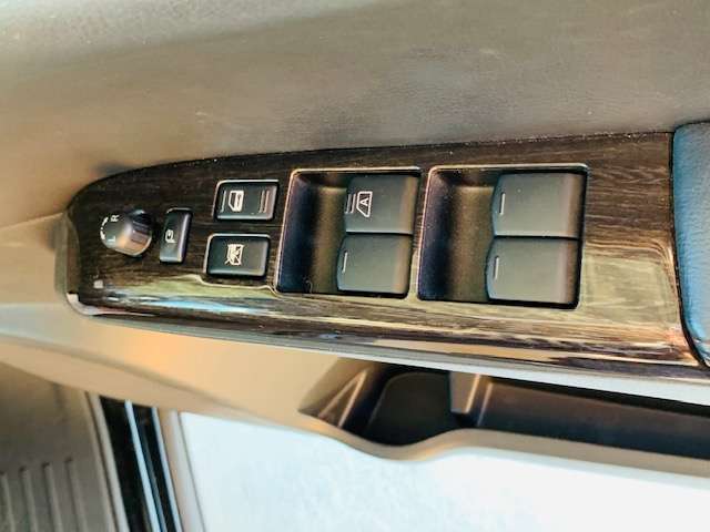 日産 エルグランド ２．５ ２５０ハイウェイスター H22年 (東北) 99