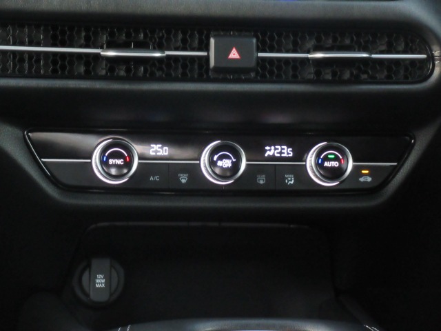 ホンダ ＺＲ－Ｖ ２．０ Ｅ：ＨＥＶ Ｘ R4年 (関東) 99