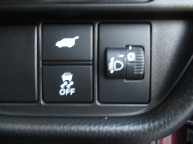 ホンダ ＺＲ－Ｖ ２．０ Ｅ：ＨＥＶ Ｘ R4年 (関東) 99