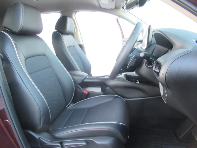 ホンダ ＺＲ－Ｖ ２．０ Ｅ：ＨＥＶ Ｘ R4年 (関東) 99