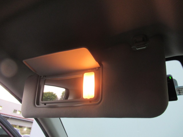 ホンダ ＺＲ－Ｖ ２．０ Ｅ：ＨＥＶ Ｘ R4年 (関東) 99