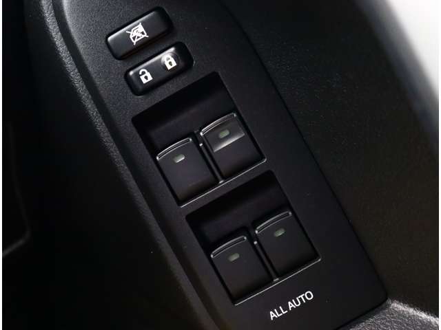 トヨタ ランドクルーザープラド ２．８ ＴＸ ディーゼルターボ ４ＷＤ H27年 (関東) 99