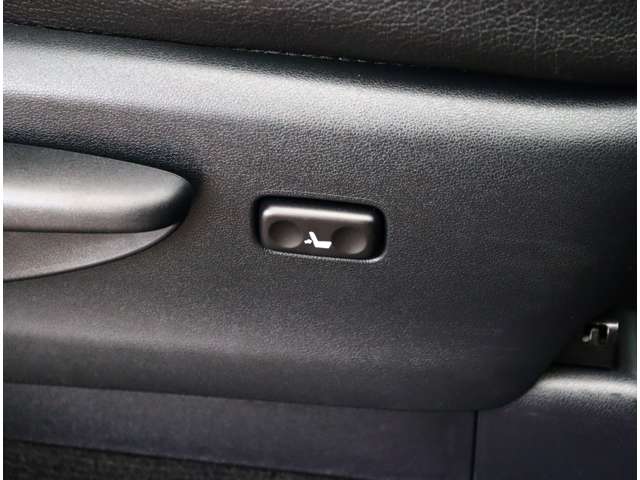 トヨタ ランドクルーザープラド ２．８ ＴＸ ディーゼルターボ ４ＷＤ H27年 (関東) 99