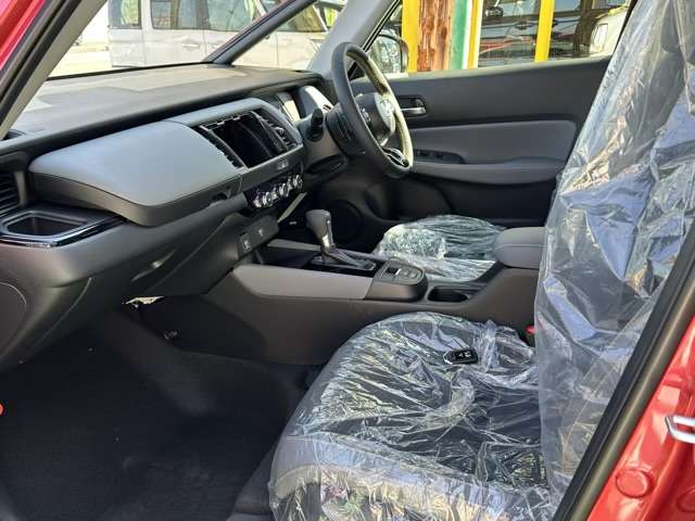 ホンダ フィット　ハイブリッド １．５ Ｅ：ＨＥＶ ＲＳ R5年 (東海) 99