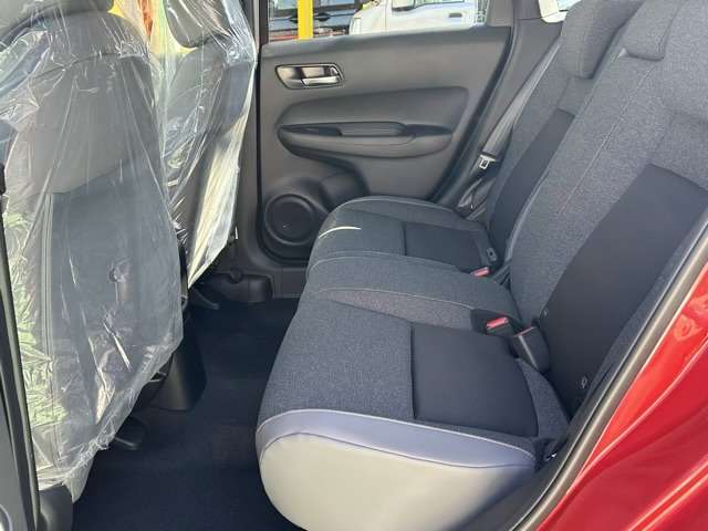 ホンダ フィット　ハイブリッド １．５ Ｅ：ＨＥＶ ＲＳ R5年 (東海) 99