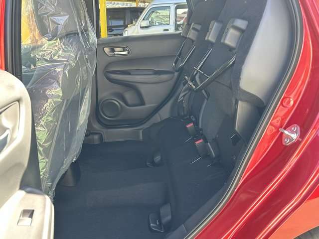 ホンダ フィット　ハイブリッド １．５ Ｅ：ＨＥＶ ＲＳ R5年 (東海) 99