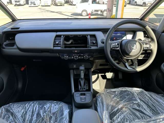 ホンダ フィット　ハイブリッド １．５ Ｅ：ＨＥＶ ＲＳ R5年 (東海) 99