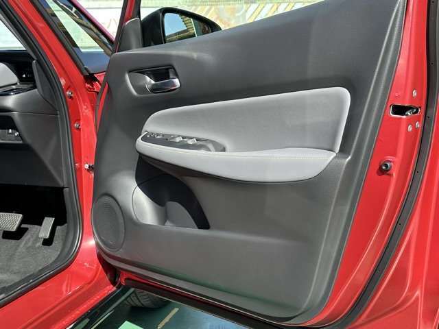 ホンダ フィット　ハイブリッド １．５ Ｅ：ＨＥＶ ＲＳ R5年 (東海) 99