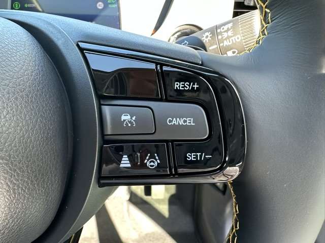 ホンダ フィット　ハイブリッド １．５ Ｅ：ＨＥＶ ＲＳ R5年 (東海) 99