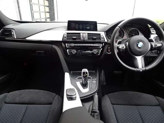ＢＭＷ ３シリーズ ３２０ｄ　Ｍスポーツ H29年 (近畿) 99