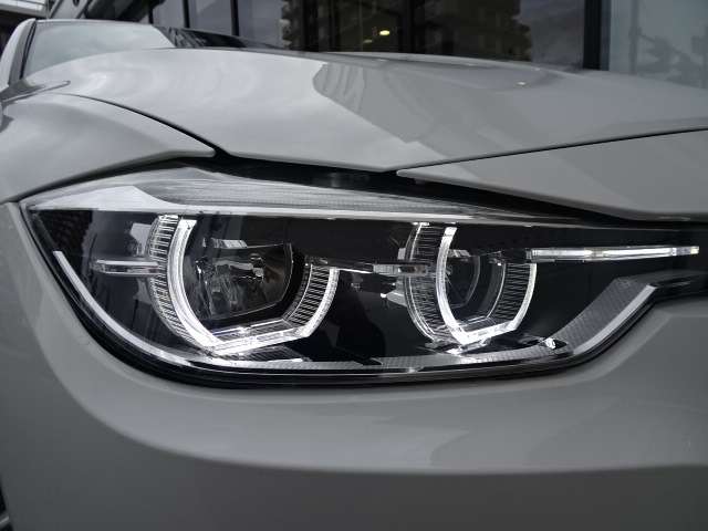 ＢＭＷ ３シリーズ ３２０ｄ　Ｍスポーツ H29年 (近畿) 99