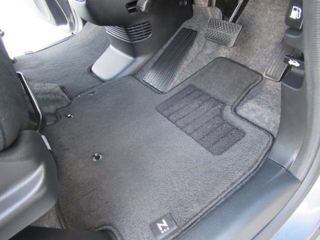 ホンダ Ｎ　ＢＯＸ ６６０ カスタムＧ ターボＡパッケージ H26年 (関東) 99