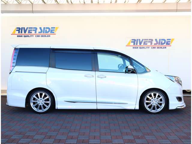 トヨタ エスクァイア　ハイブリッド １．８ ハイブリッド ＧＩ H30年 (関東) 99