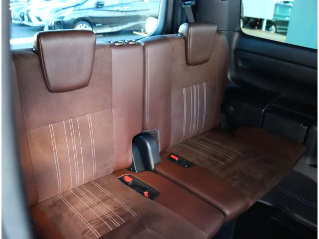 トヨタ エスクァイア　ハイブリッド １．８ ハイブリッド ＧＩ H30年 (関東) 99