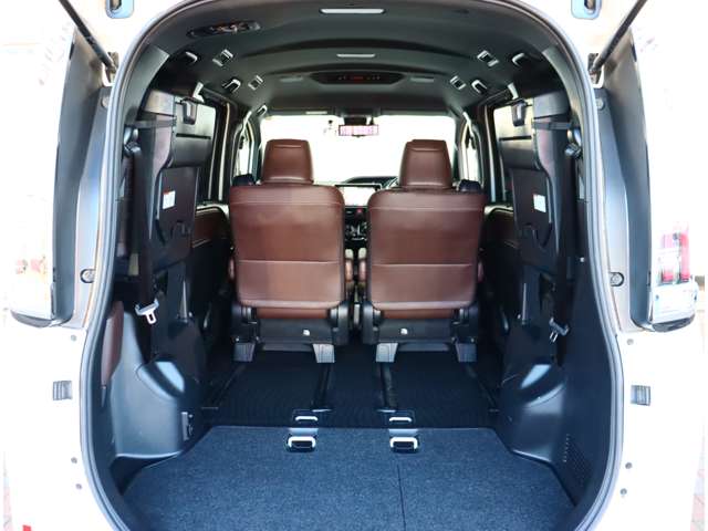 トヨタ エスクァイア　ハイブリッド １．８ ハイブリッド ＧＩ H30年 (関東) 99