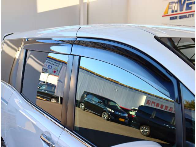 トヨタ エスクァイア　ハイブリッド １．８ ハイブリッド ＧＩ H30年 (関東) 99