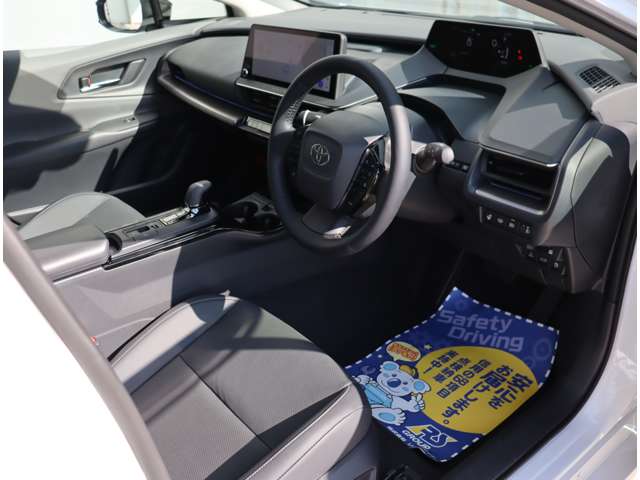 トヨタ プリウス ２．０ Ｚ R5年 (関東) 99