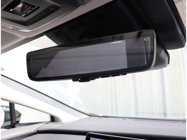 トヨタ プリウス ２．０ Ｚ R5年 (関東) 99