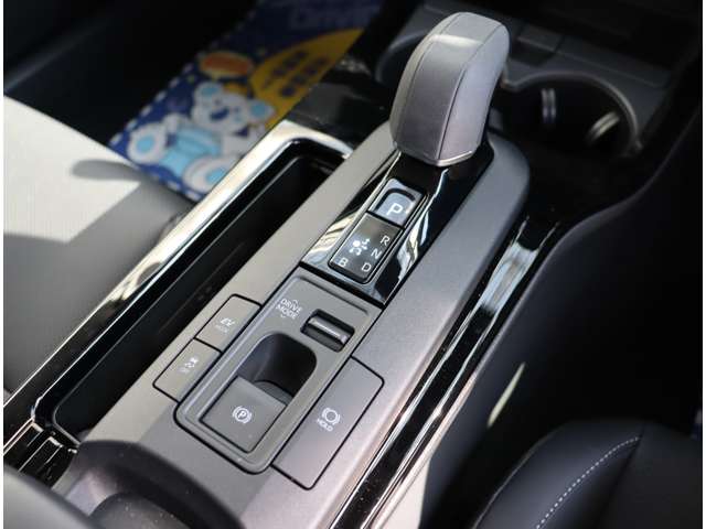 トヨタ プリウス ２．０ Ｚ R5年 (関東) 99