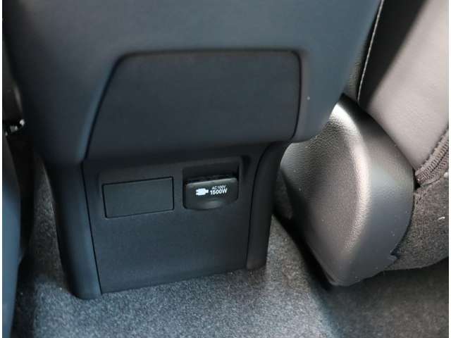 トヨタ プリウス ２．０ Ｚ R5年 (関東) 99