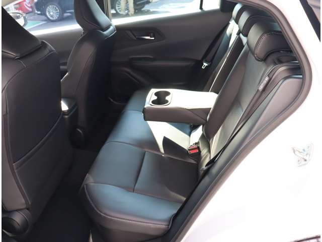 トヨタ プリウス ２．０ Ｚ R5年 (関東) 99