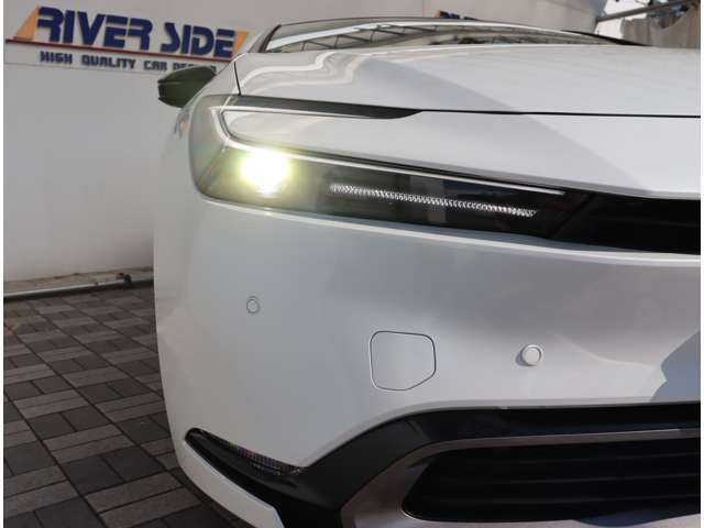 トヨタ プリウス ２．０ Ｚ R5年 (関東) 99