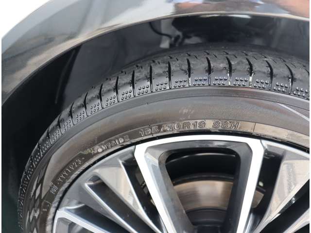 トヨタ プリウス ２．０ Ｚ R5年 (関東) 99