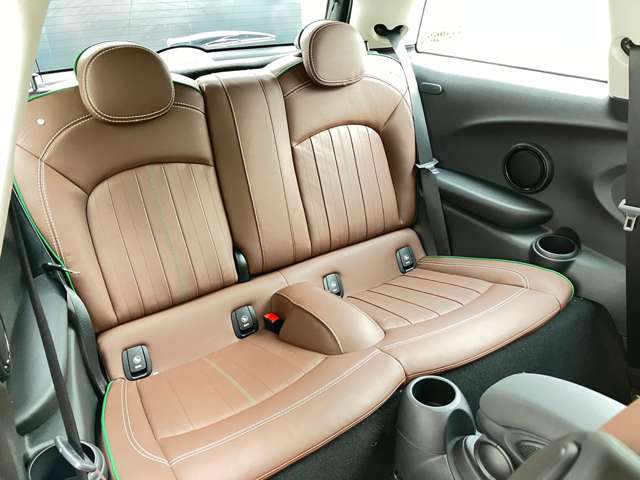 ミニ ミニ クーパーＤ ３ドア ６０イヤーズ エディション R2年 (近畿) 99