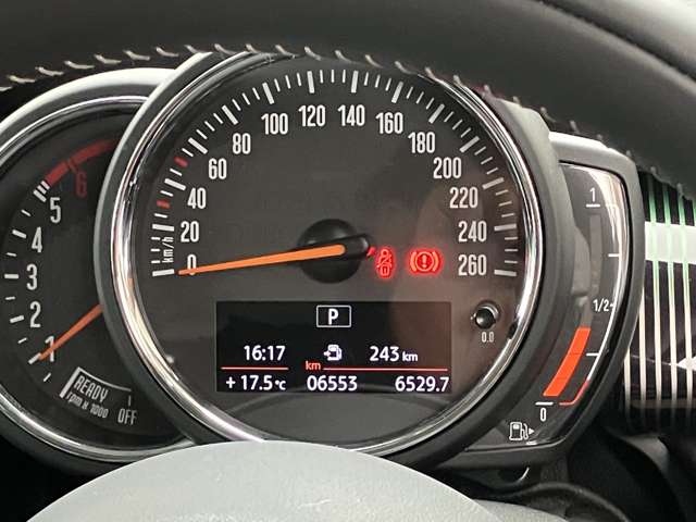 ミニ ミニ クーパーＤ ３ドア ６０イヤーズ エディション R2年 (近畿) 99