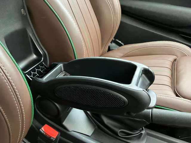 ミニ ミニ クーパーＤ ３ドア ６０イヤーズ エディション R2年 (近畿) 99