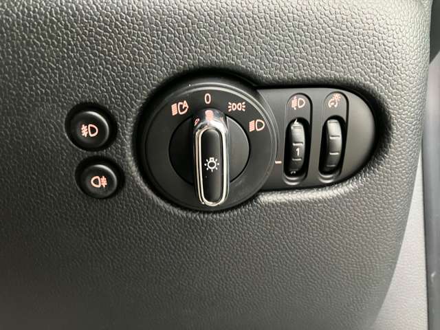 ミニ ミニ クーパーＤ ３ドア ６０イヤーズ エディション R2年 (近畿) 99