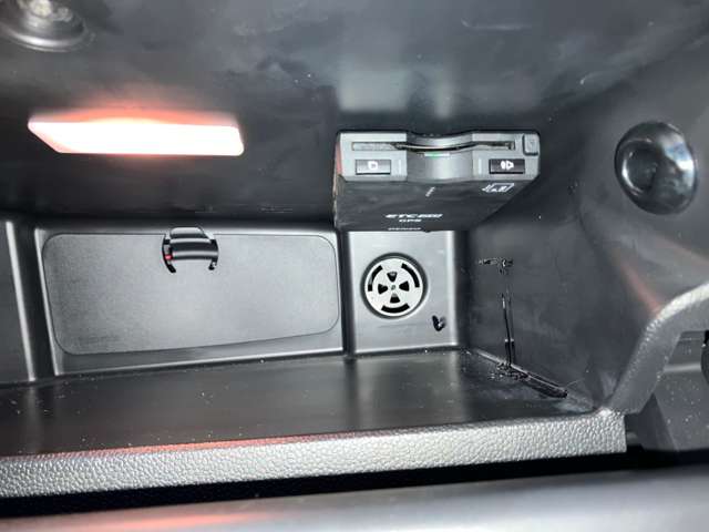 ミニ ミニ クーパーＤ ３ドア ６０イヤーズ エディション R2年 (近畿) 99