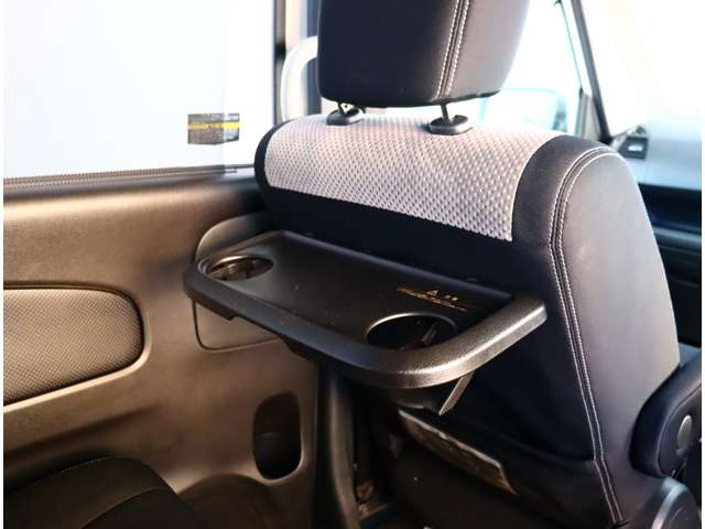 日産 セレナ ２．０ ライダー ブラックライン Ｓ－ＨＹＢＲＩＤ H26年 (関東) 99