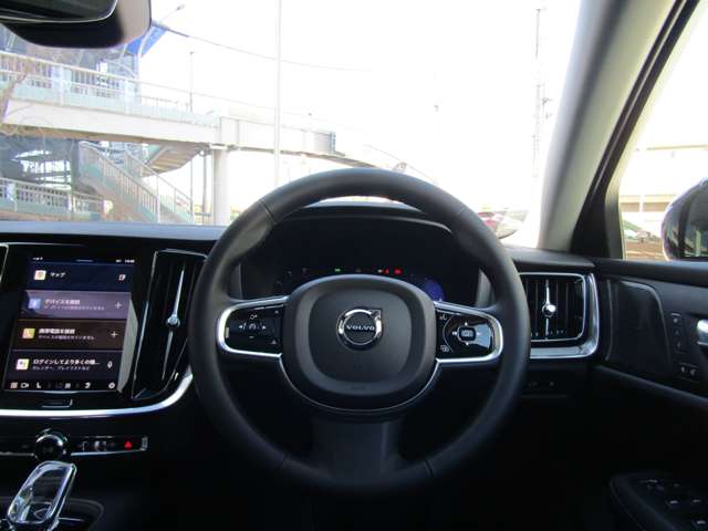 ボルボ Ｖ６０ リチャージ アルティメット Ｔ６ ＡＷＤ プラグイン ハイブリッド ４ＷＤ R4年 (関東) 99