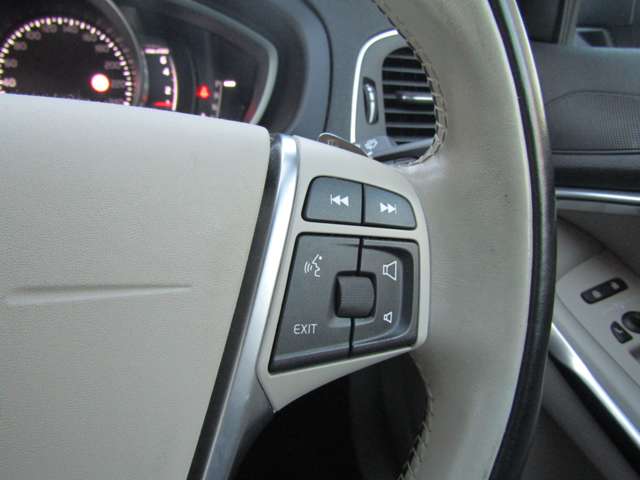 ボルボ Ｖ４０ Ｔ３　インスクリプション H29年 (関東) 99