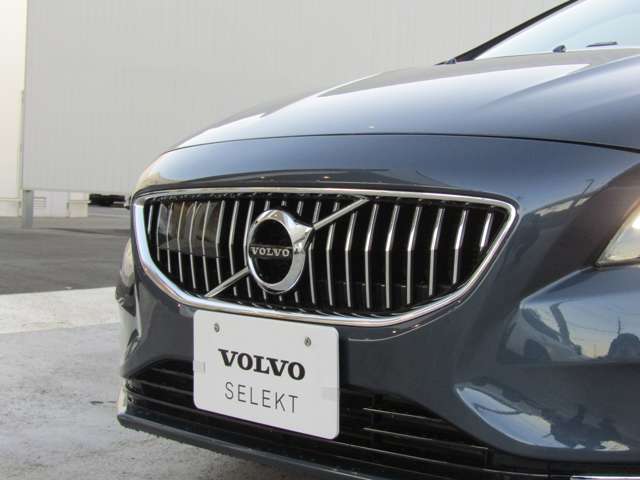 ボルボ Ｖ４０ Ｔ３　インスクリプション H29年 (関東) 99