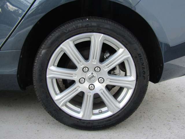 ボルボ Ｖ４０ Ｔ３　インスクリプション H29年 (関東) 99