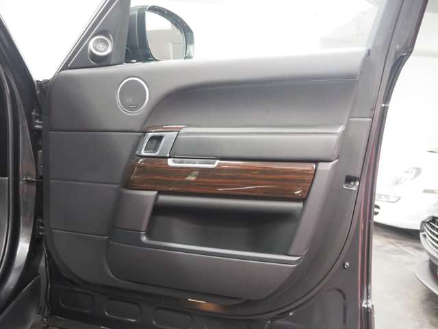 ランドローバー レンジローバー ３．０ Ｖ６ スーパーチャージド （３４０ＰＳ） ヴォーグ ４ＷＤ H27年 (関東) 99