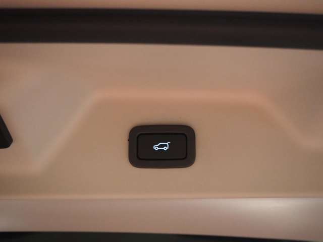 ランドローバー レンジローバー ３．０ Ｖ６ スーパーチャージド （３４０ＰＳ） ヴォーグ ４ＷＤ H27年 (関東) 99