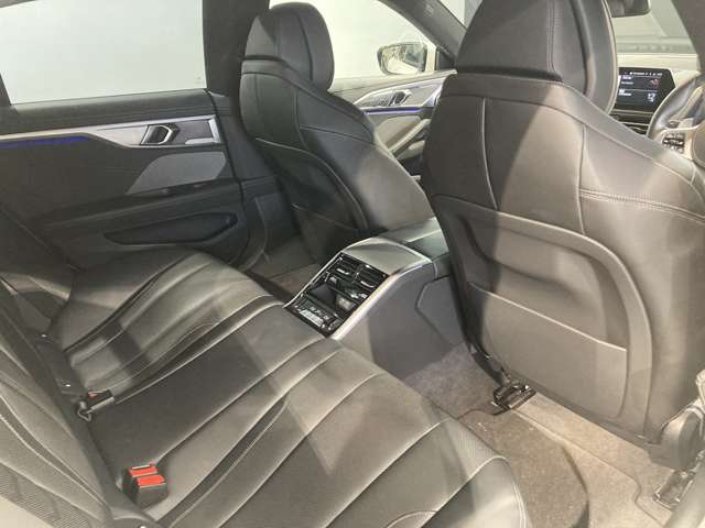 ＢＭＷ ８シリーズ ８４０Ｄ Ｘドライブ Ｍスポーツ ディーゼルターボ ４ＷＤ R3年 (近畿) 99