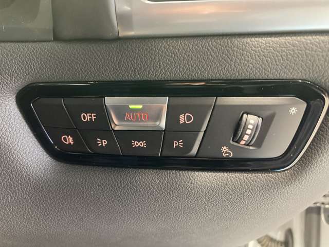 ＢＭＷ ８シリーズ ８４０Ｄ Ｘドライブ Ｍスポーツ ディーゼルターボ ４ＷＤ R3年 (近畿) 99