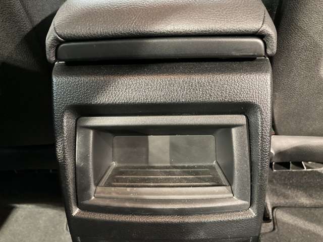 ＢＭＷ １シリーズ １１８ｉ　スポーツ H29年 (近畿) 99