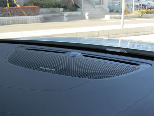 ボルボ Ｖ６０クロスカントリー Ｔ５ ＡＷＤ プロ ４ＷＤ R1年 (関東) 99