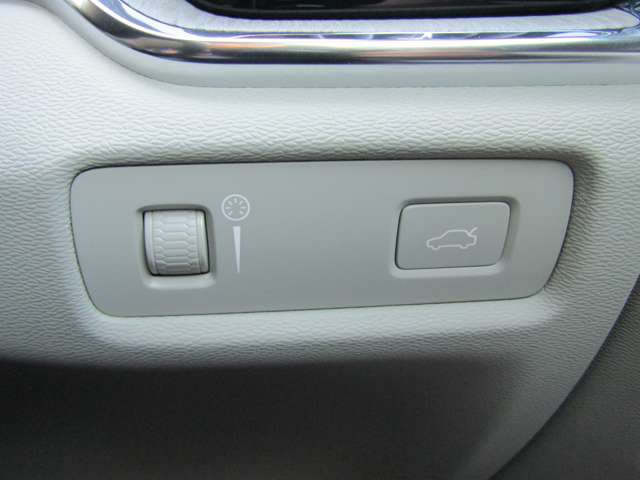 ボルボ Ｖ６０クロスカントリー Ｔ５ ＡＷＤ プロ ４ＷＤ R1年 (関東) 99