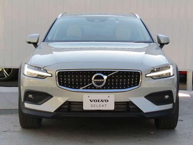 ボルボ Ｖ６０クロスカントリー Ｔ５ ＡＷＤ プロ ４ＷＤ R1年 (関東) 99