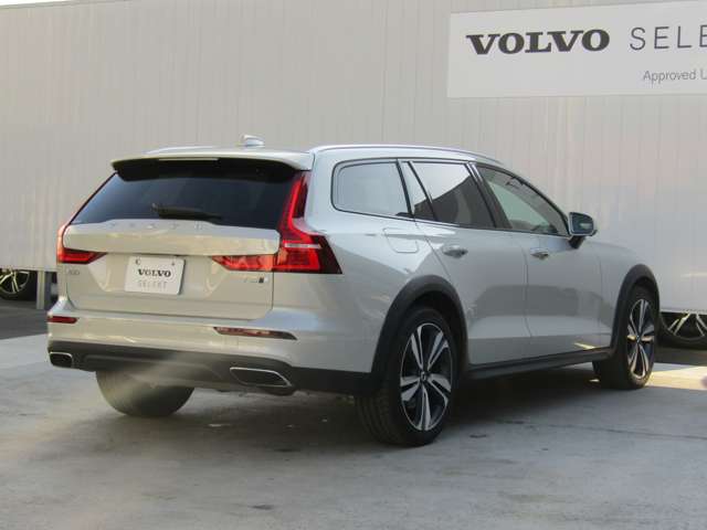 ボルボ Ｖ６０クロスカントリー Ｔ５ ＡＷＤ プロ ４ＷＤ R1年 (関東) 99