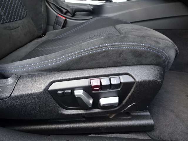 ＢＭＷ ３シリーズ ３２０ｉ　Ｍスポーツ H28年 (近畿) 99