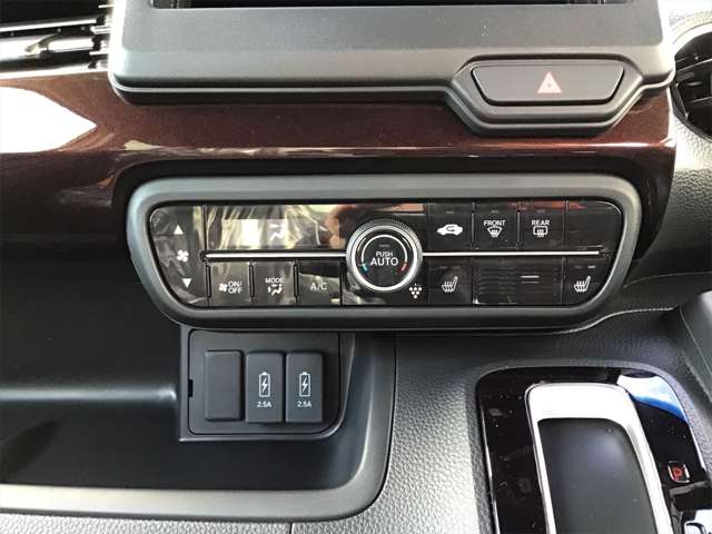 ホンダ Ｎ　ＢＯＸ カスタム ６６０ Ｌ ターボ コーディネートスタイル R5年 (近畿) 99