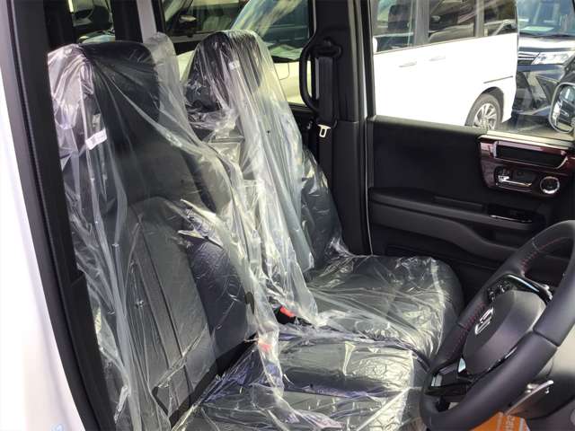 ホンダ Ｎ　ＢＯＸ カスタム ６６０ Ｌ ターボ コーディネートスタイル R5年 (近畿) 99