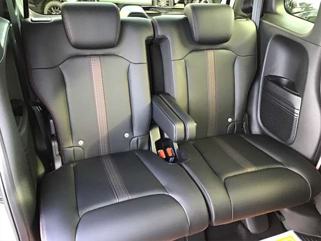 ホンダ Ｎ　ＢＯＸ カスタム ６６０ Ｌ ターボ コーディネートスタイル R5年 (近畿) 99